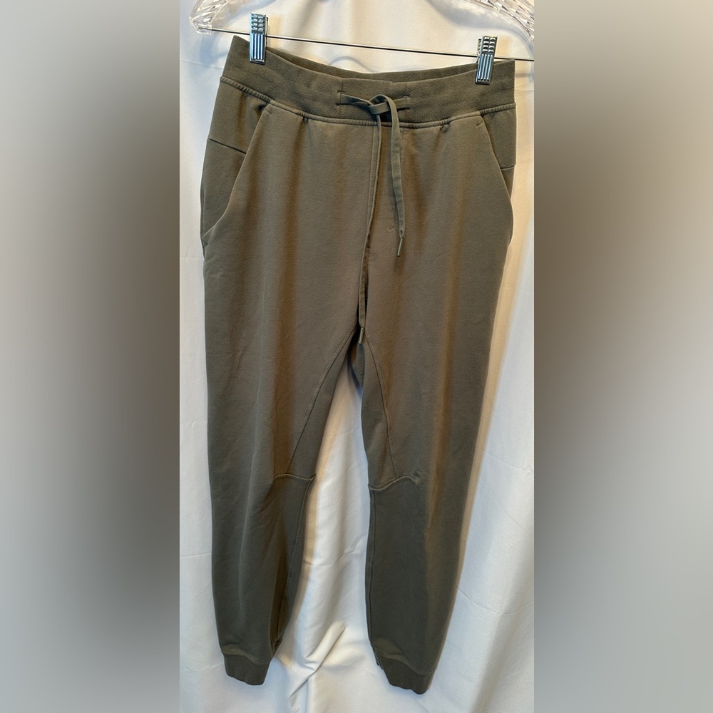 Lululemon Men’s Small City Sweat Men’s Jogger Sweat Pants 29” Inseam Olive Green